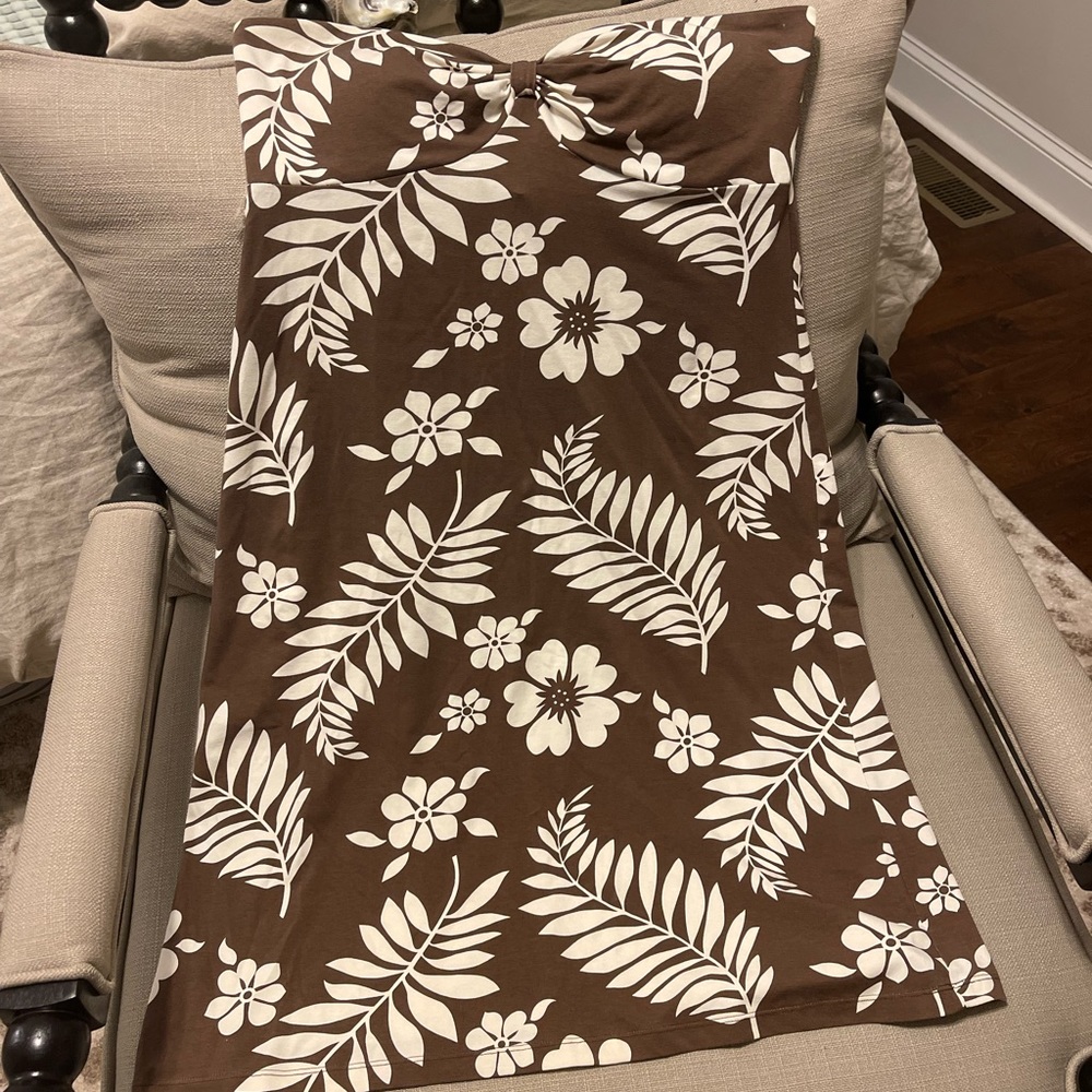 Super cute Tommy Bahama strapless dress